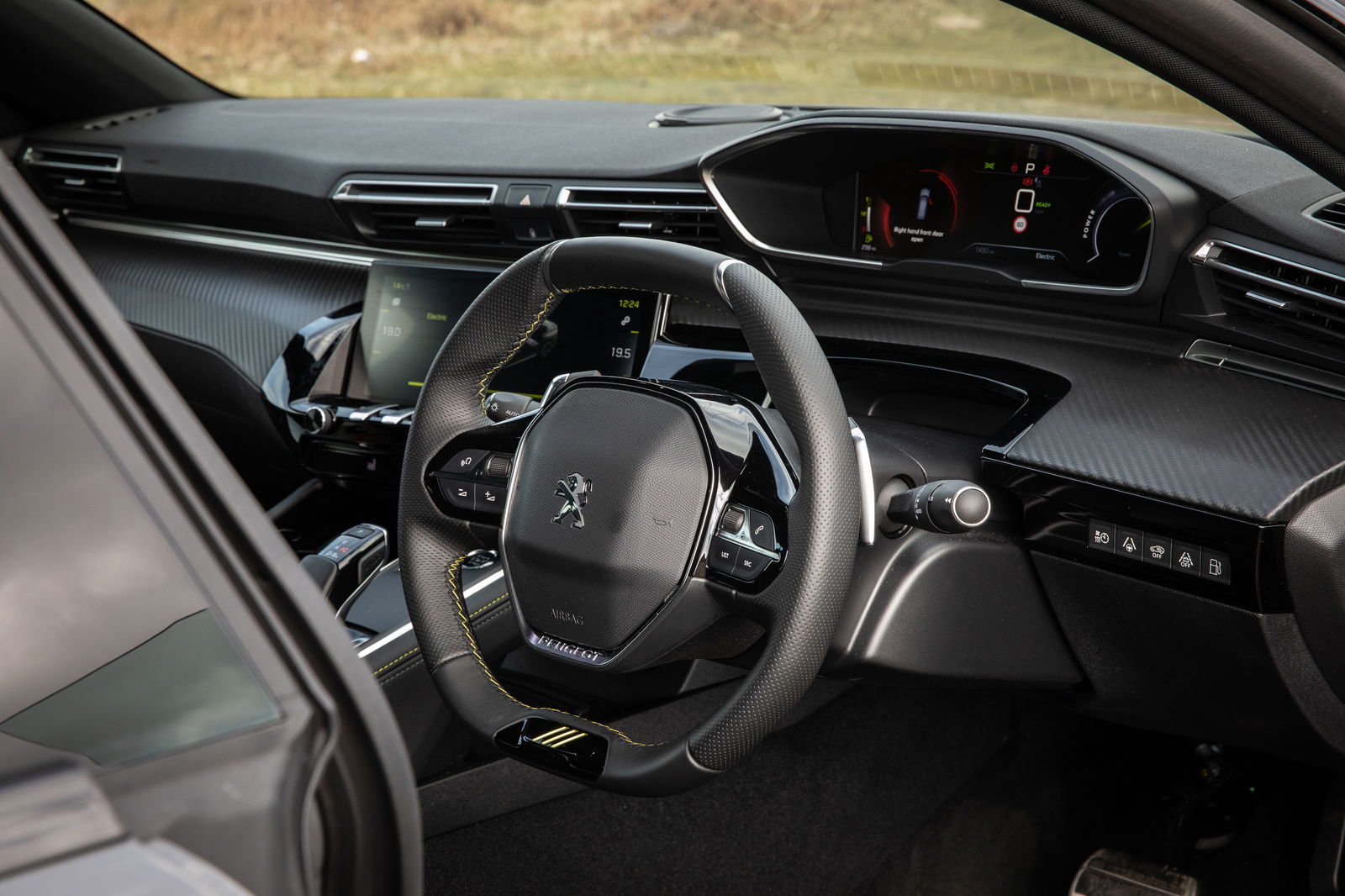 A 1.6-litre inline-four and two electric motors give a combined 355bhp, making for a 0-62mph time of 5.2 seconds
