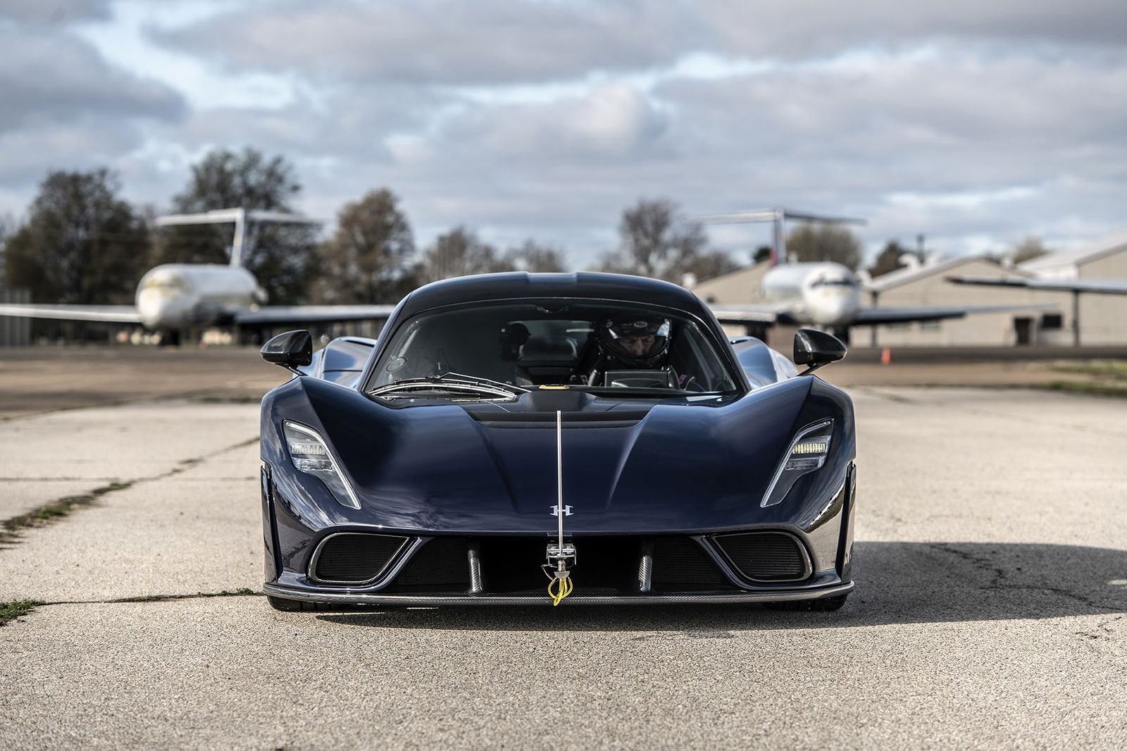 200mph Is No Bother For A Hennessey Venom F5 On Half Power