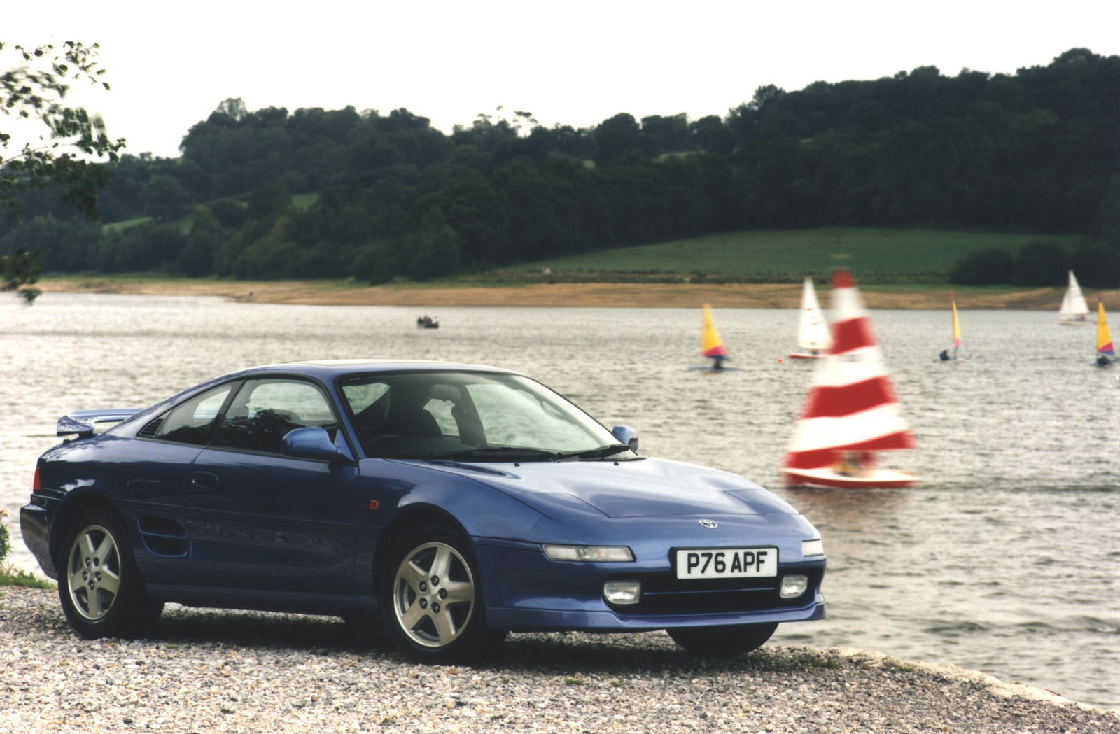 10 Reasonably Cheap Cars With Pop-Up Headlights