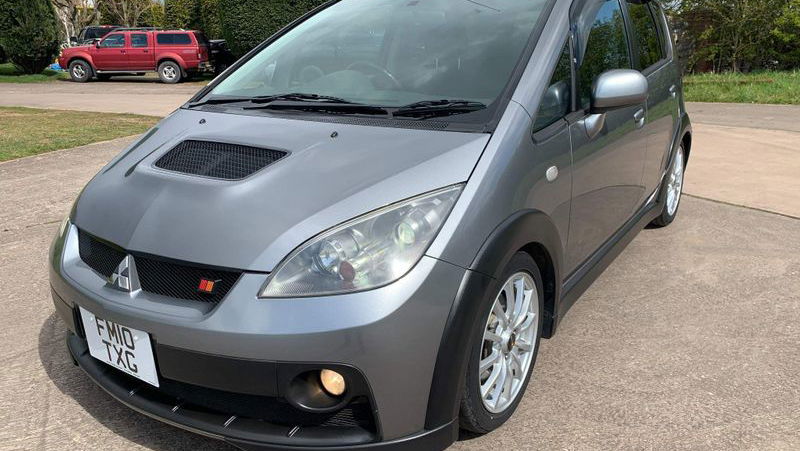 This Mitsubishi Colt Ralliart Version-R Special Is Like A Mini Evo
