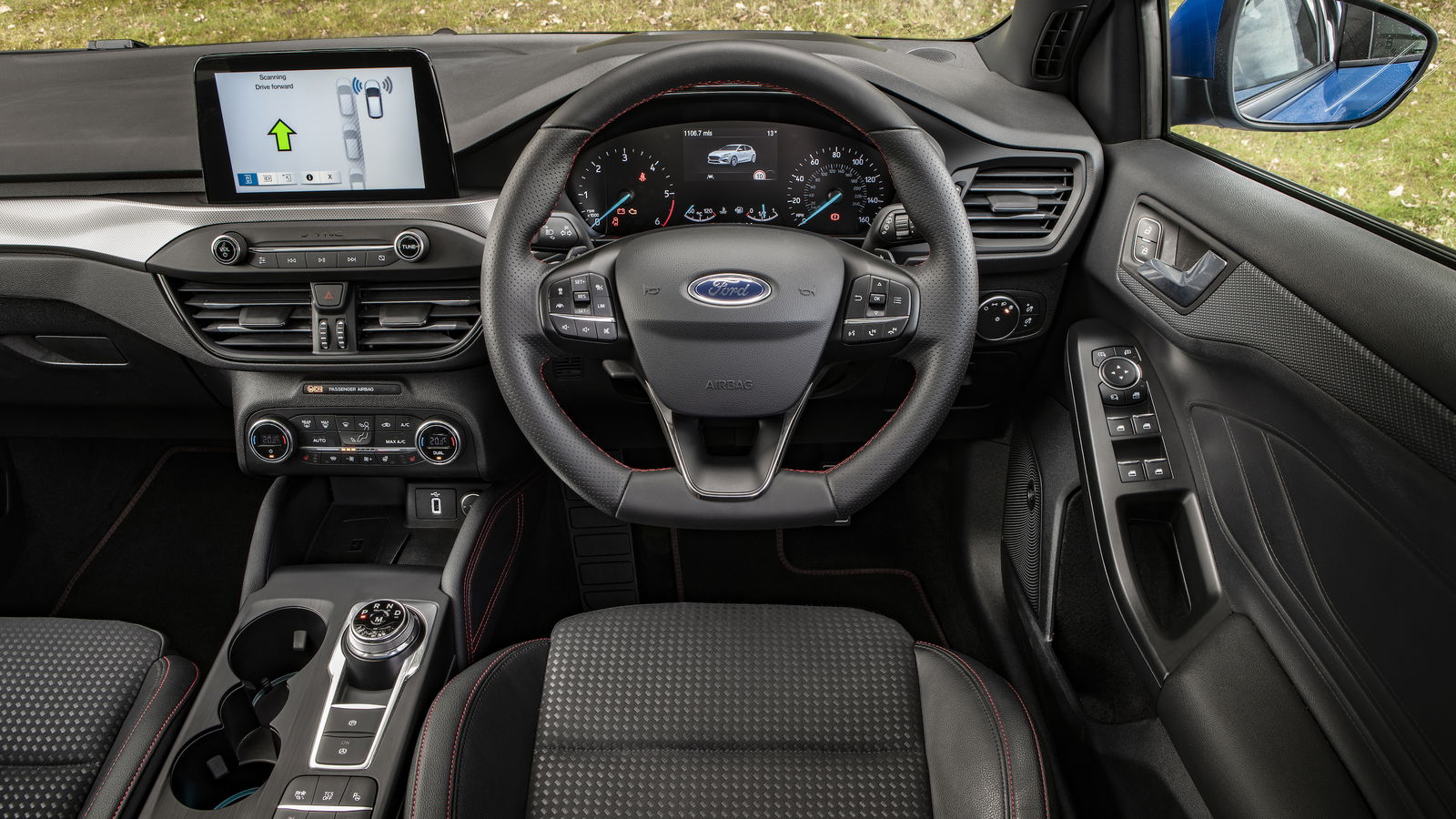 Future Fords Could Scan Billboards And Show Associated In-Car Ads, Patent Suggests
