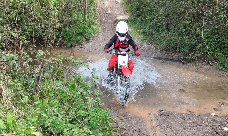 I Tried Enduro Riding For The First Time (And I Sucked At It)