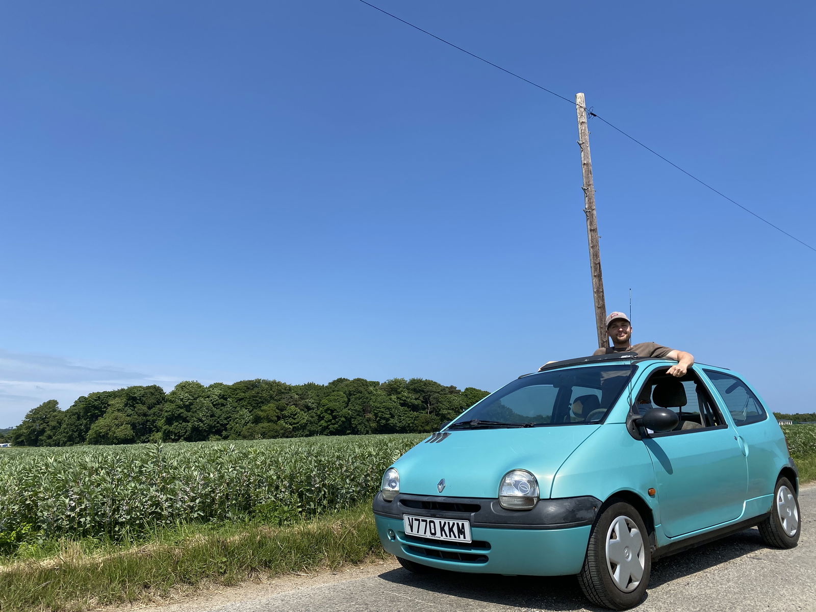 Can't quite see over that next hill? No problem for Twingo owners.