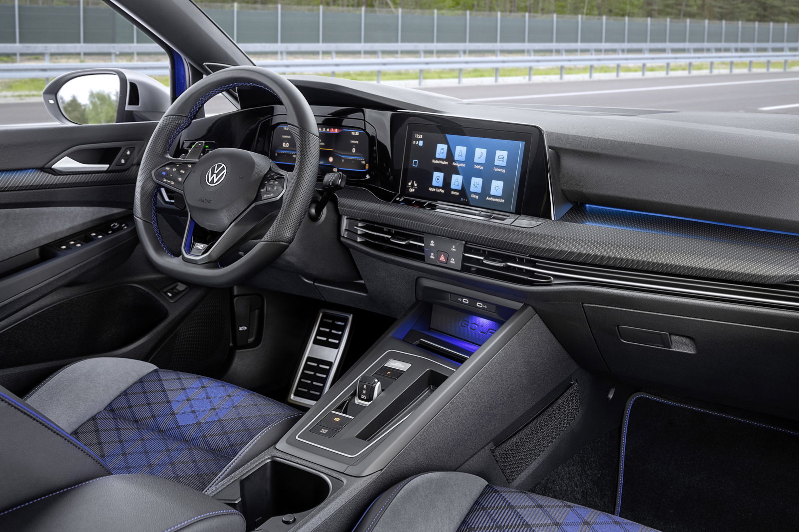 The 316bhp VW Golf R Estate Has 316bhp, Drift Mode And A Tow Bar