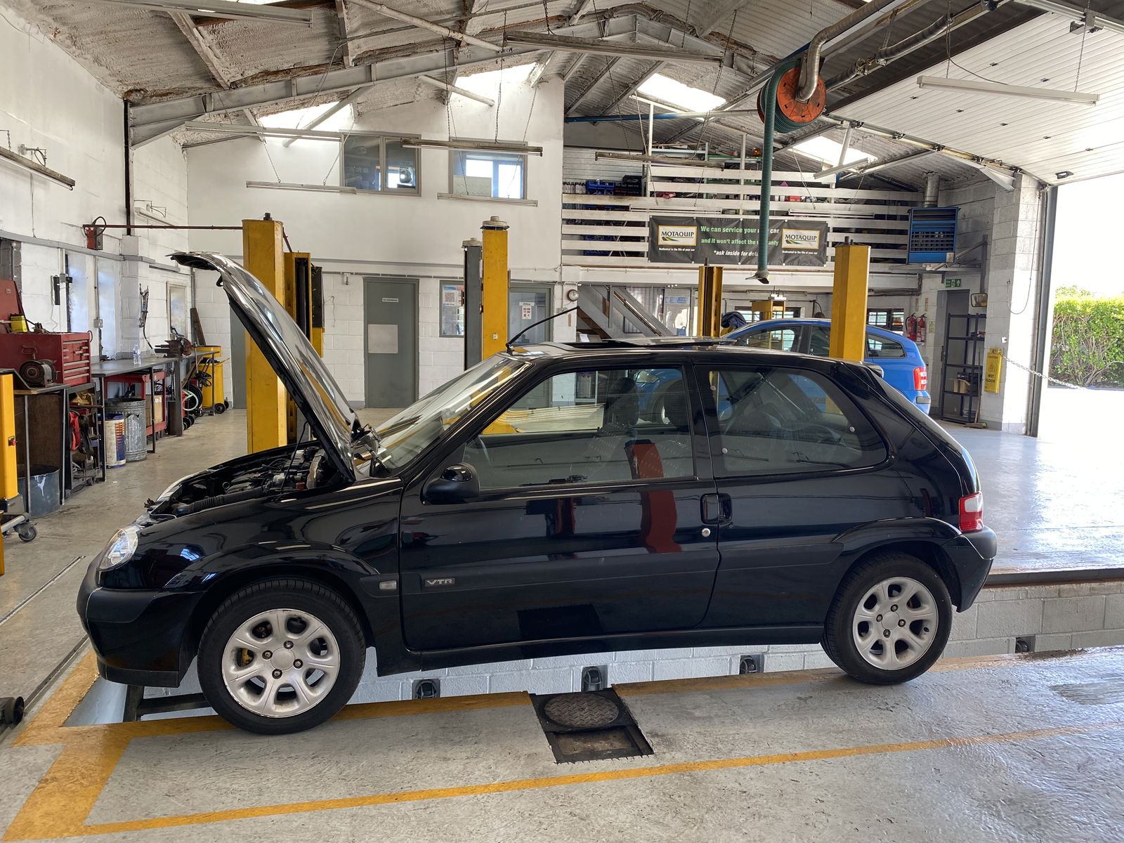 It took some work but it finally made it through the MOT test. Parked perilously close to the edge by yours truly.