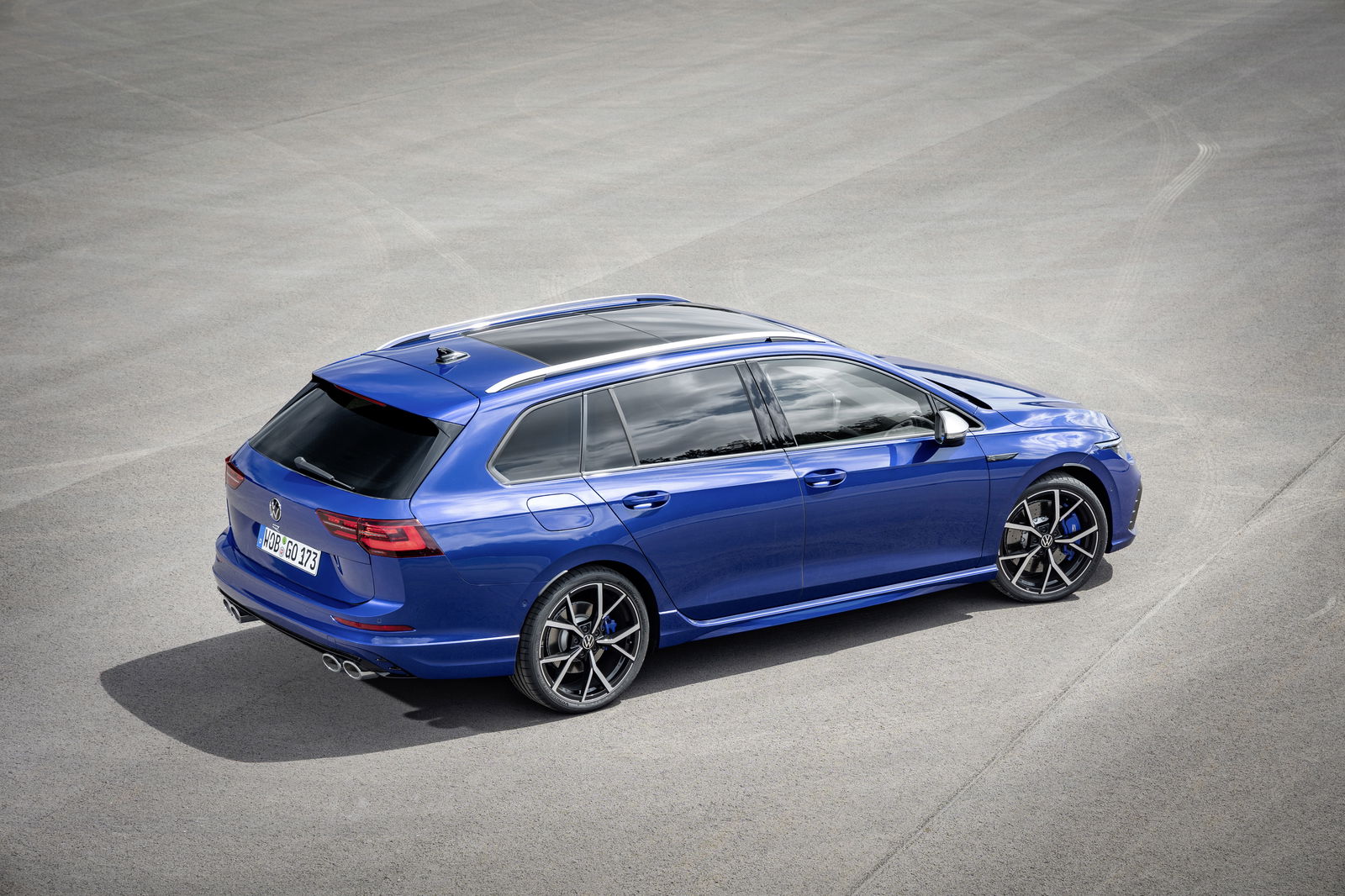 The 316bhp VW Golf R Estate Has 316bhp, Drift Mode And A Tow Bar