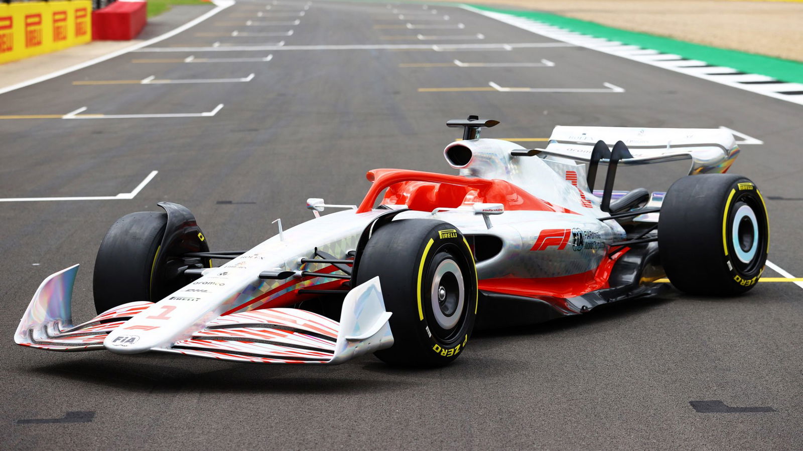 Here's How The Weird, Curved 2022 F1 Car Rear Wing Works