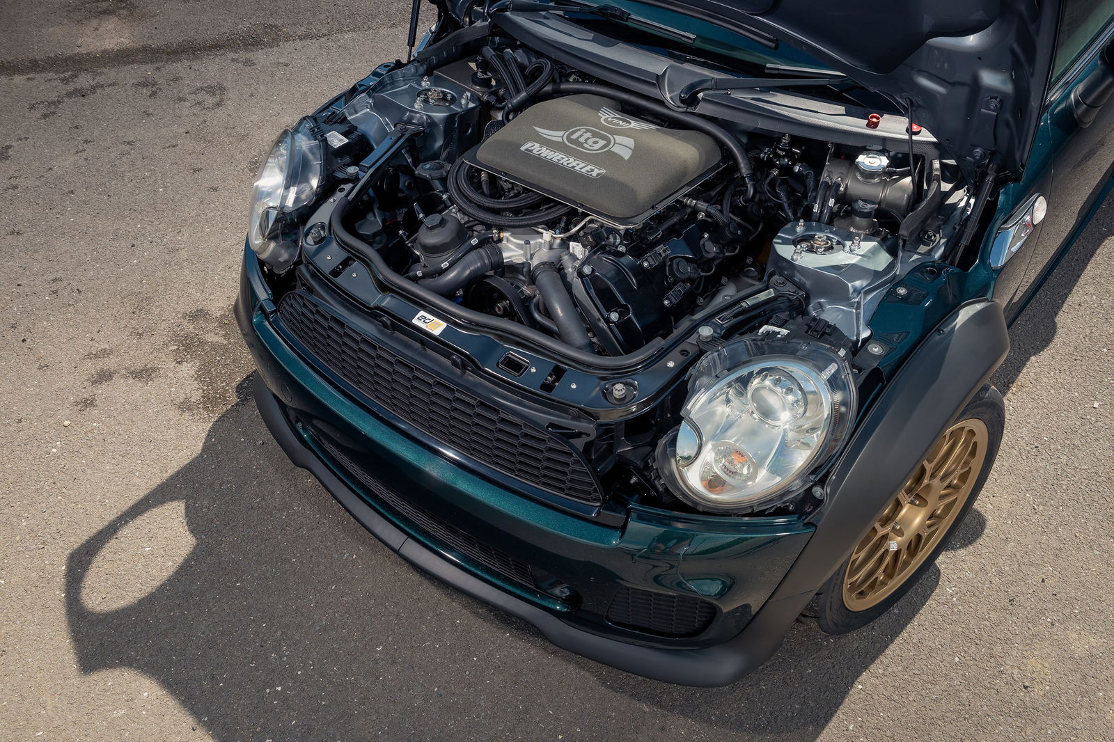This R56 MINI Cooper S Is Hiding A 414bhp M3 V8 And Subaru Subframes