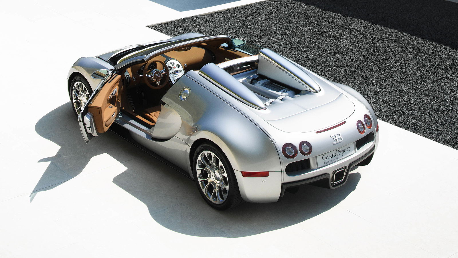Bugatti Has Restored The First-Ever Veyron Grand Sport