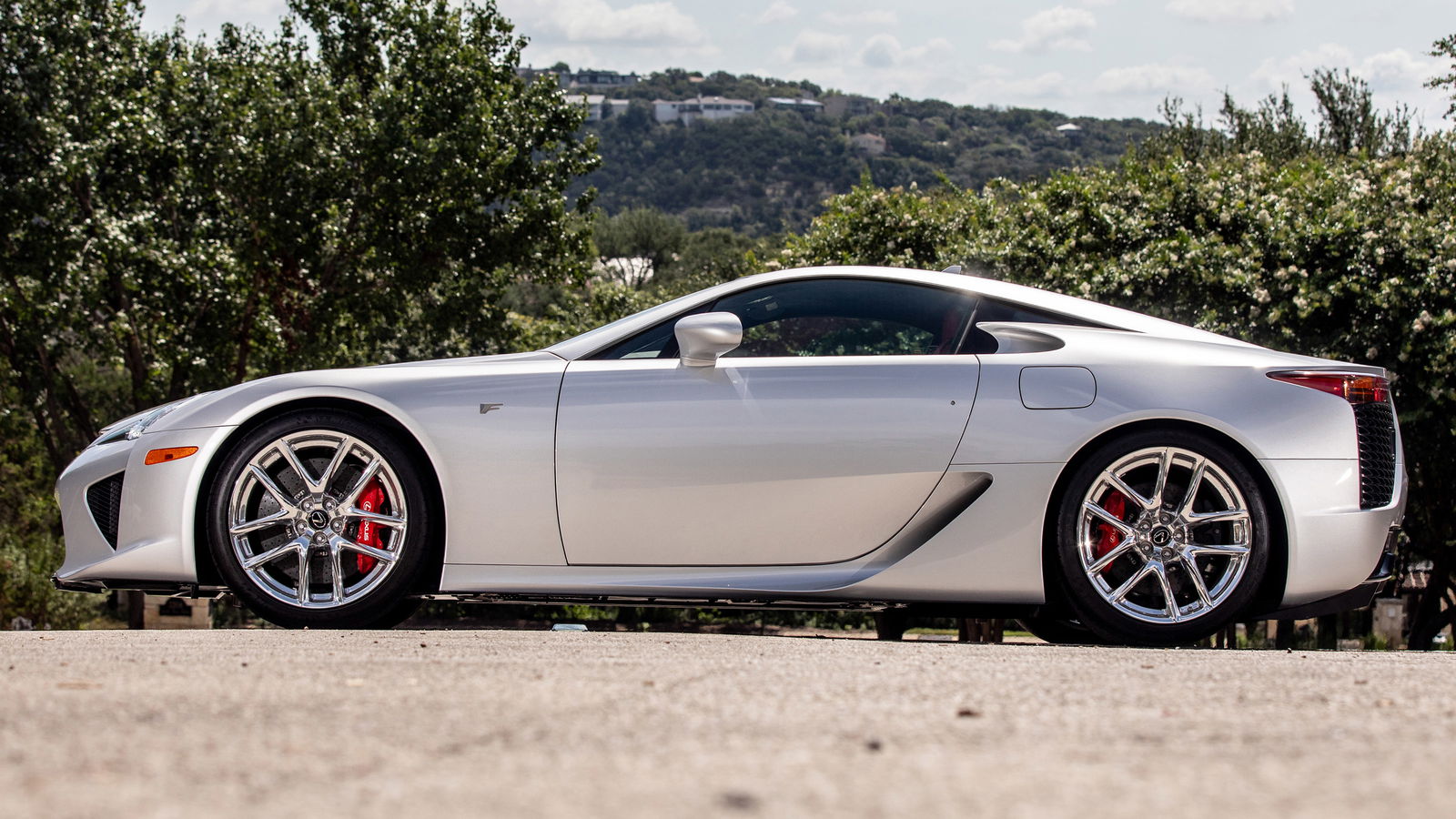 Three Barely Used Lexus LFAs Are For Sale, Which Would You Have?