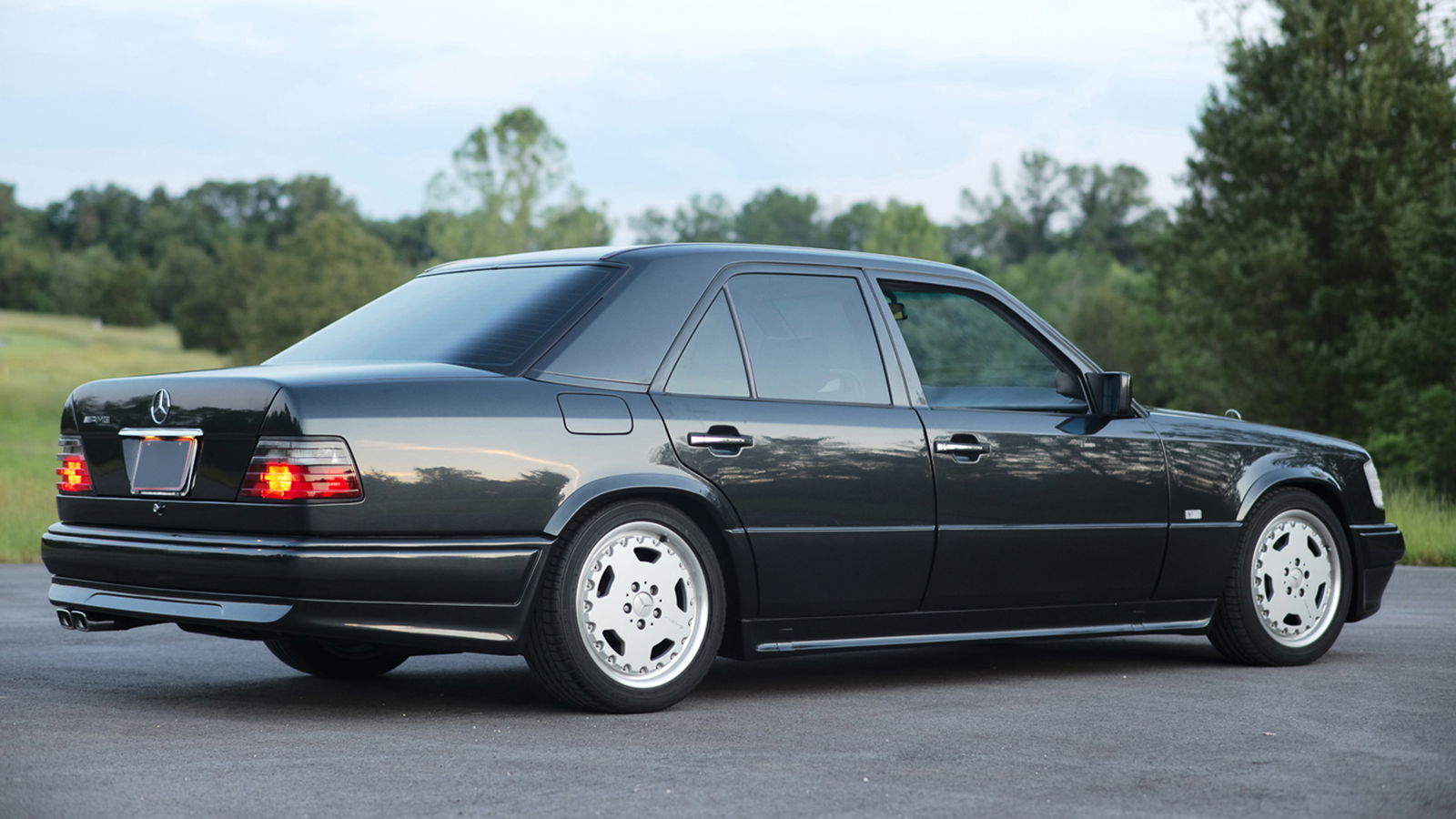 This Mercedes 400E 4.2 AMG Is A Surprisingly Rare JDM Beast