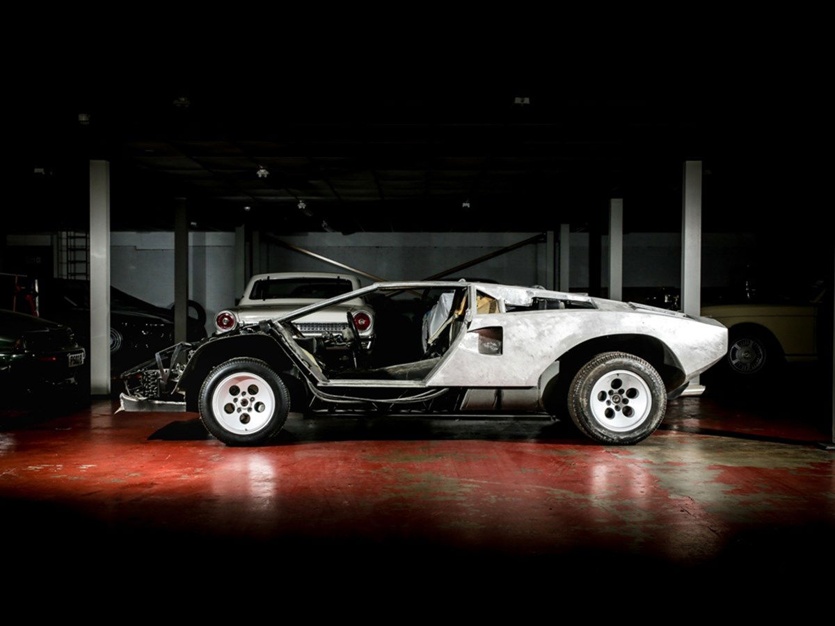 This Dismantled Lamborghini Countach Is A Dream Winter Project