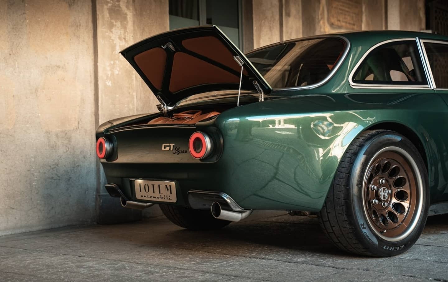 The Totem GT Super Is An Alfa Romeo Restomod With A 600bhp Giulia GTA V6