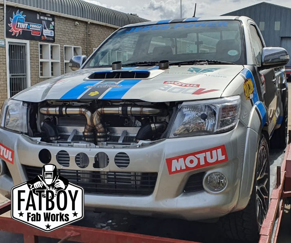 Someone's Put A Toyota Century V12 In A Hilux