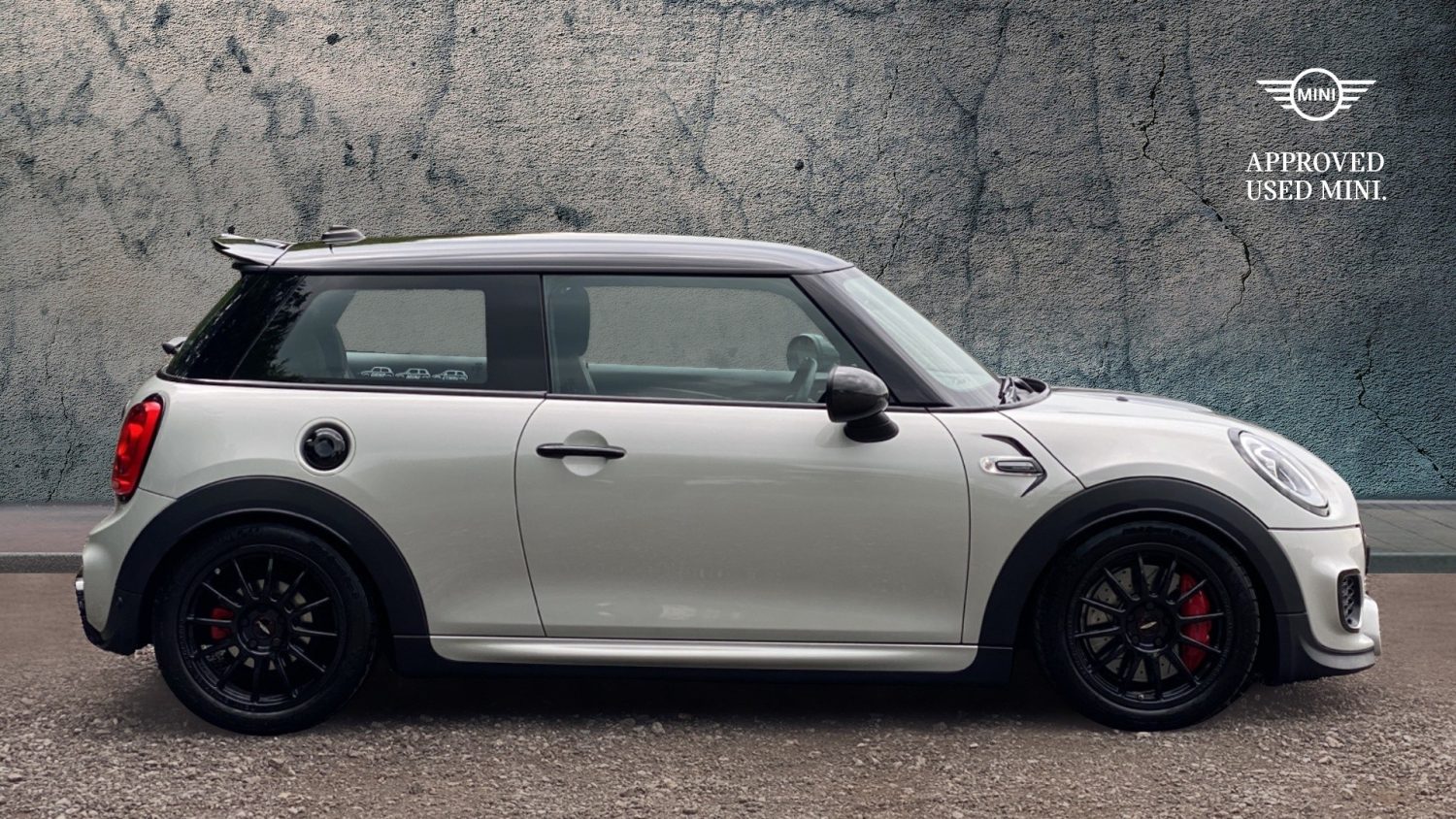 The Mini Cooper JCW Challenge Is The Hardcore Hot Hatch You Forgot