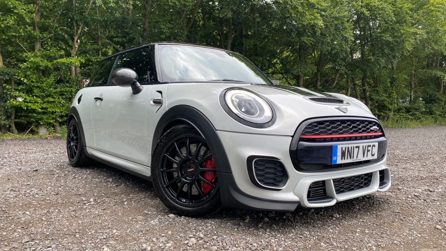 The Mini Cooper JCW Challenge Is The Hardcore Hot Hatch You Forgot