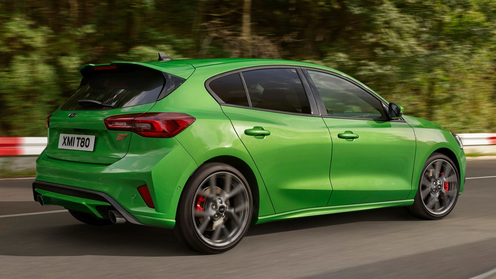 New Ford Focus ST Gets A Whopping Touchscreen, Mean Green Paint And A Wet Zone