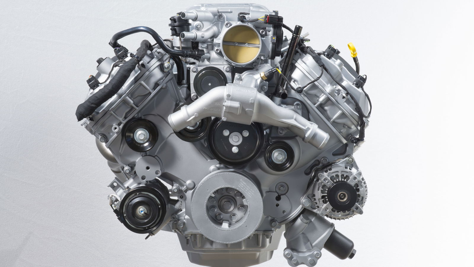 Ford's 5.2 'Predator' GT500 V8 Is Now A $25,995 Crate Engine