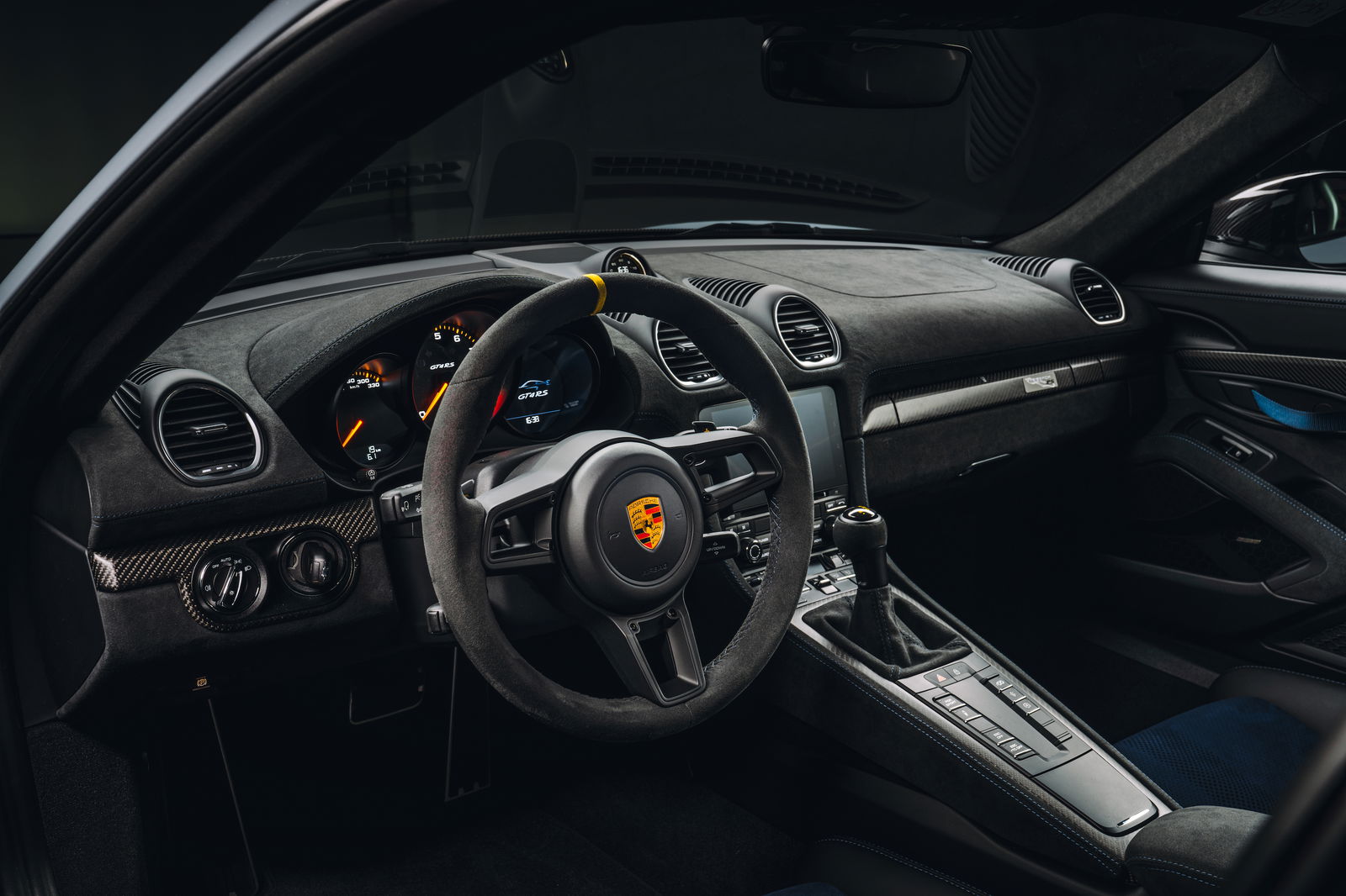 The 493bhp Porsche Cayman GT4 RS Is Here And Other Sports Cars Should Just Give Up