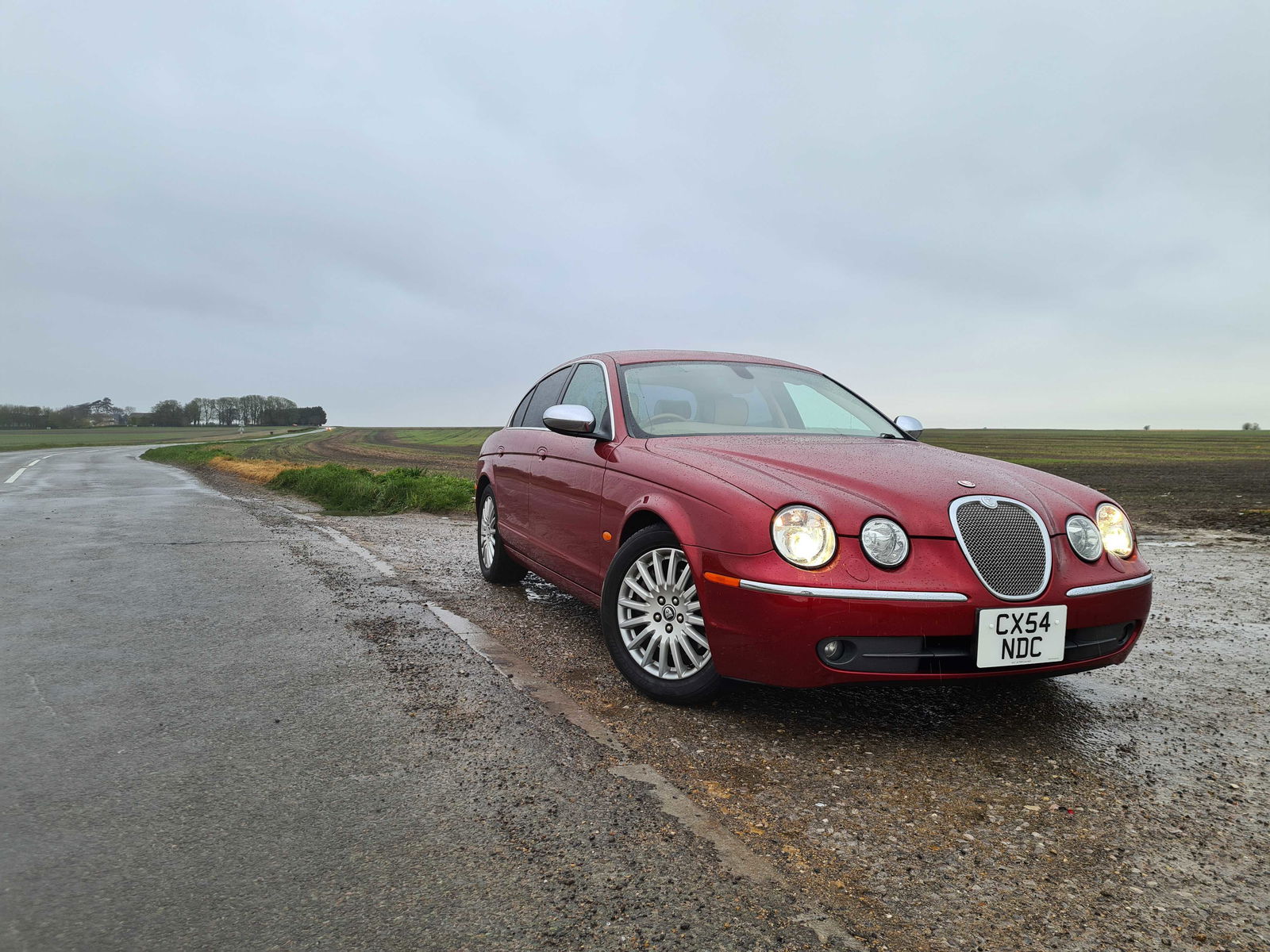 The Jaguar S-Type Is An Underrated Modern Classic, So I Bought This Japanese Import