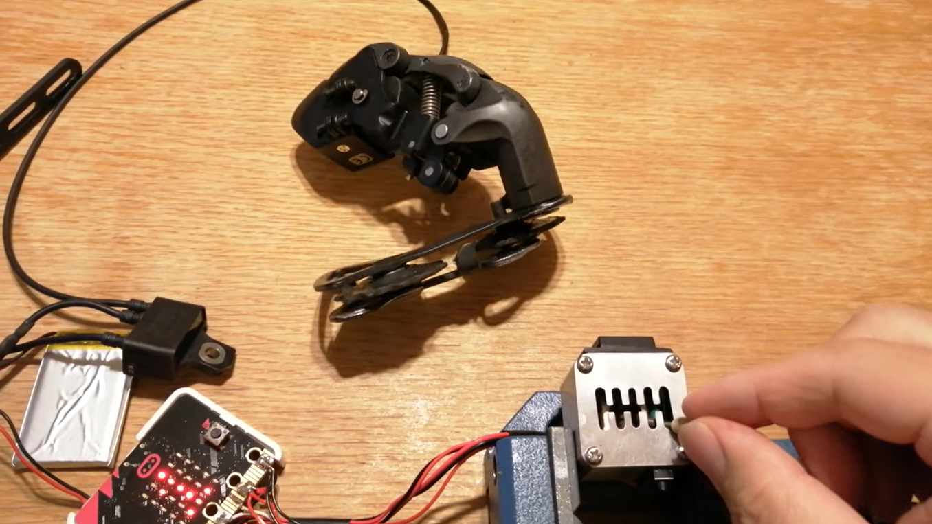 This Mini 10s Gated Shifter Is Ideal For Cyclists Channeling Their Inner Toretto