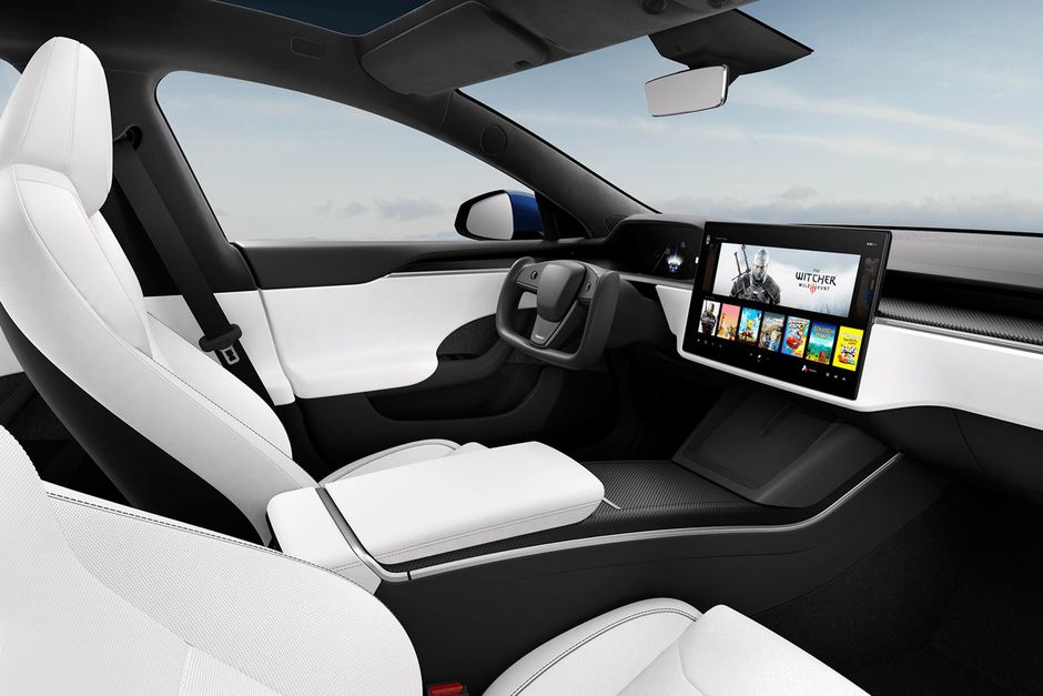 Ex-Tesla Employees Claim 2016 'Self-Driving' Video Was Staged
