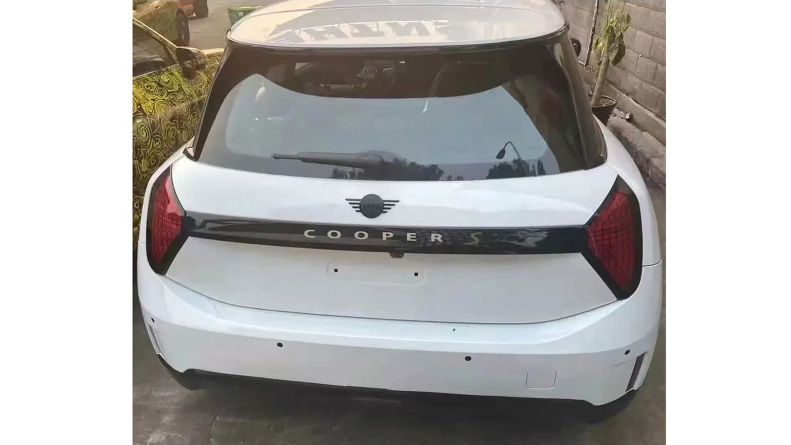 2023 Mini Hatch Image Leak Shows Big Design Changes