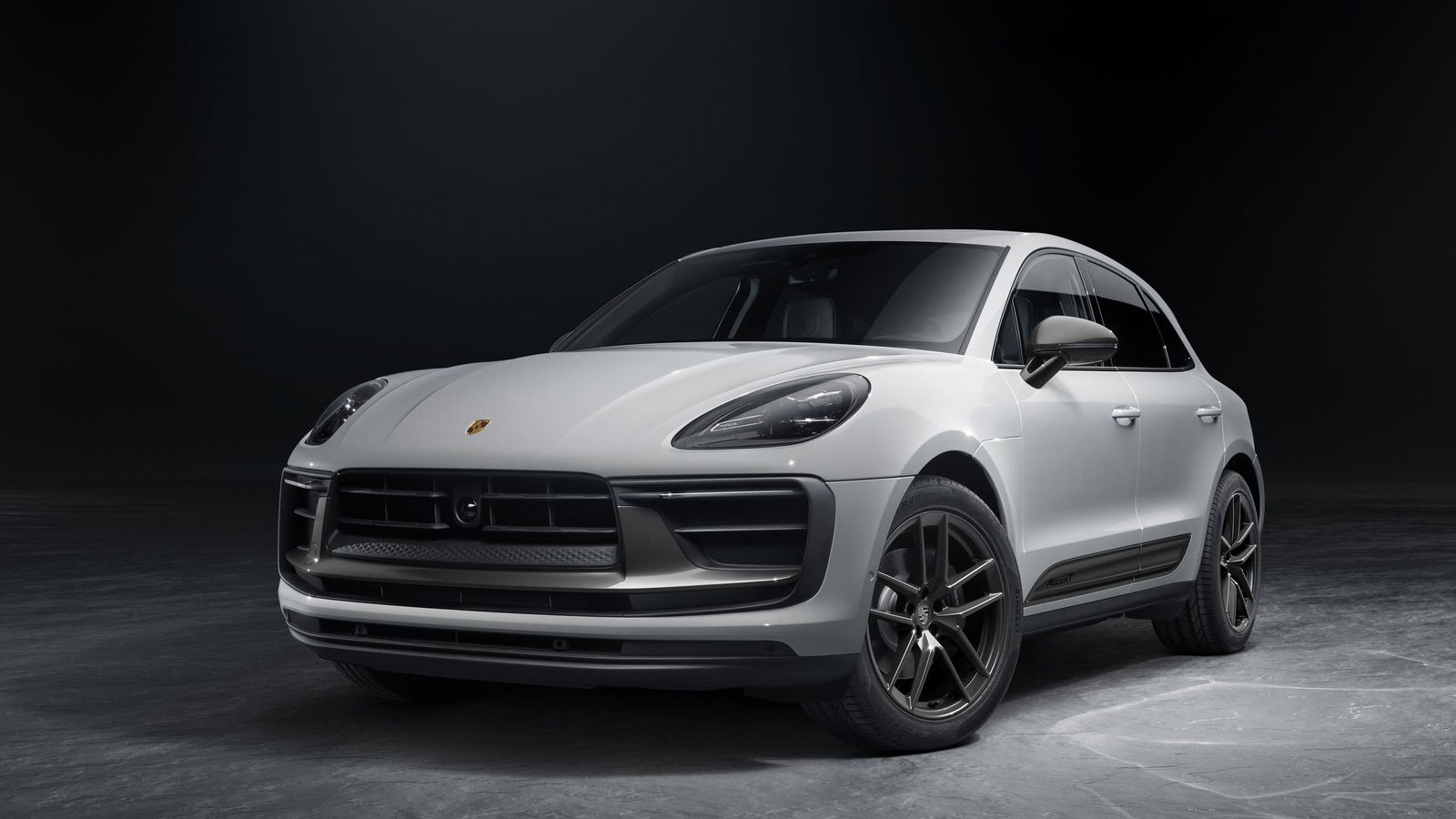 The Porsche Macan T Combines A 261bhp Inline-Four With Chassis Tweaks