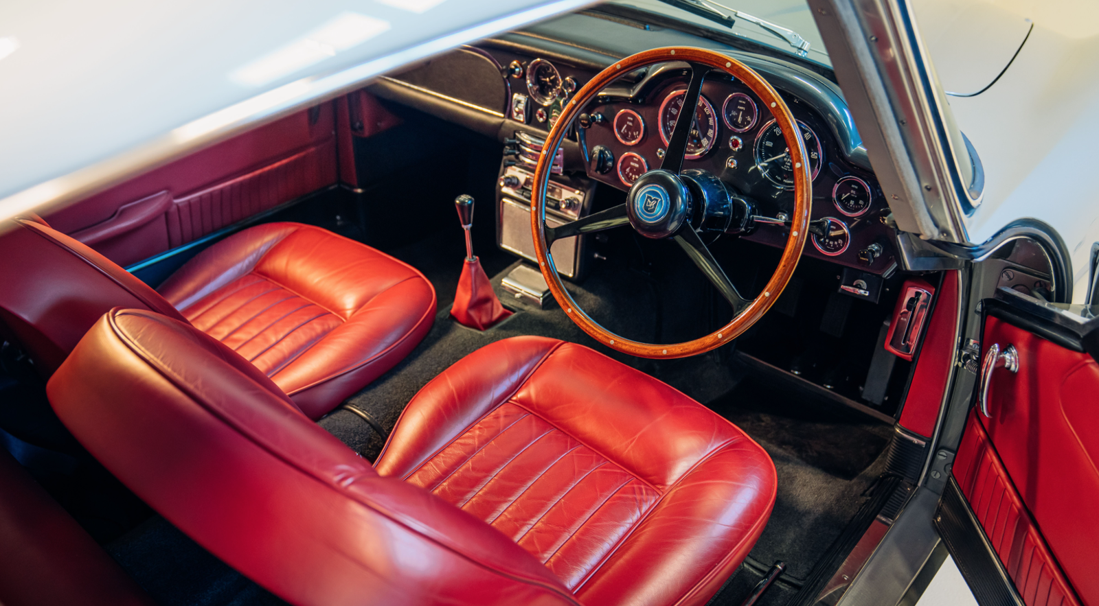 Here’s Your Chance To Buy Sean Connery’s Aston Martin DB5