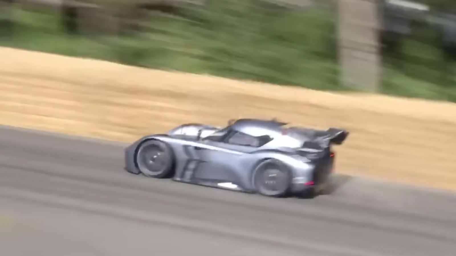 Watch: The McMurtry Speirling Thunders Through Goodwood FoS, Smashing Hillclimb Record