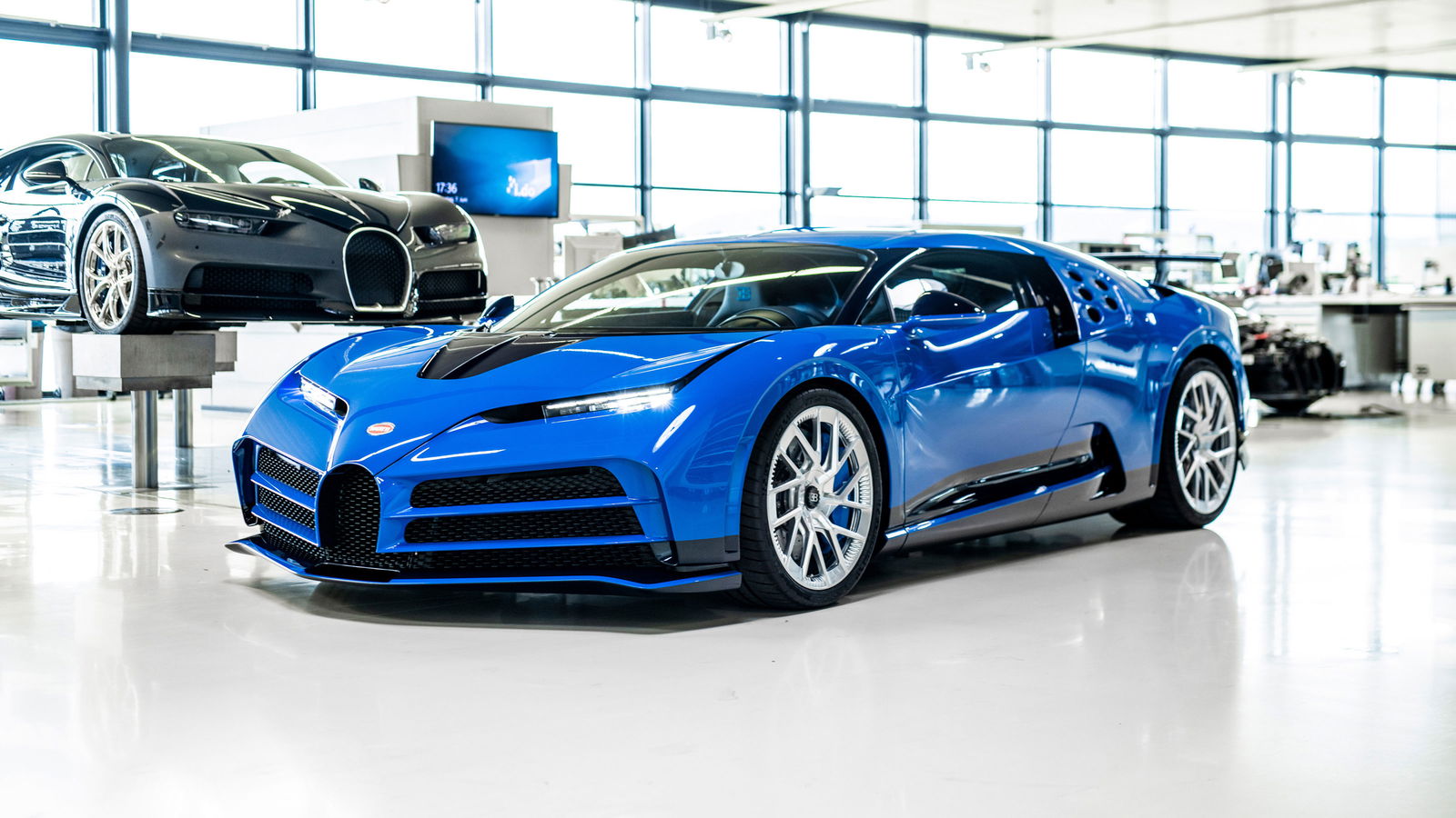 The First Bugatti Centodieci Has Been Delivered In EB110 Blue And It’s The Reincarnation Of The 90s Supercar