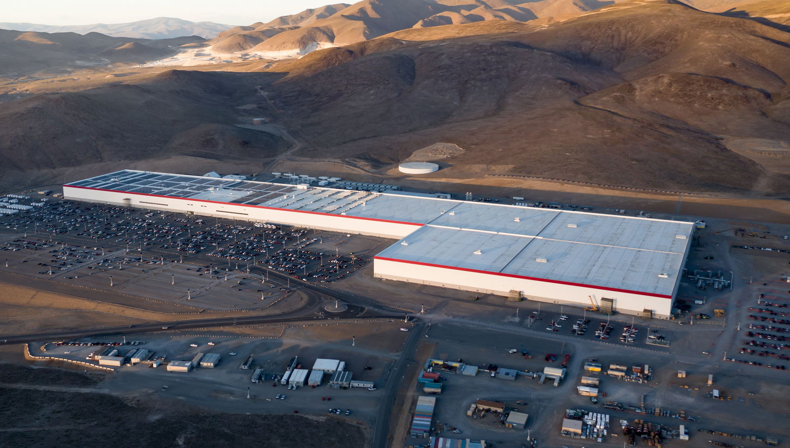 Tesla Accused Of Painting Over Structural Cracks On A Model 3