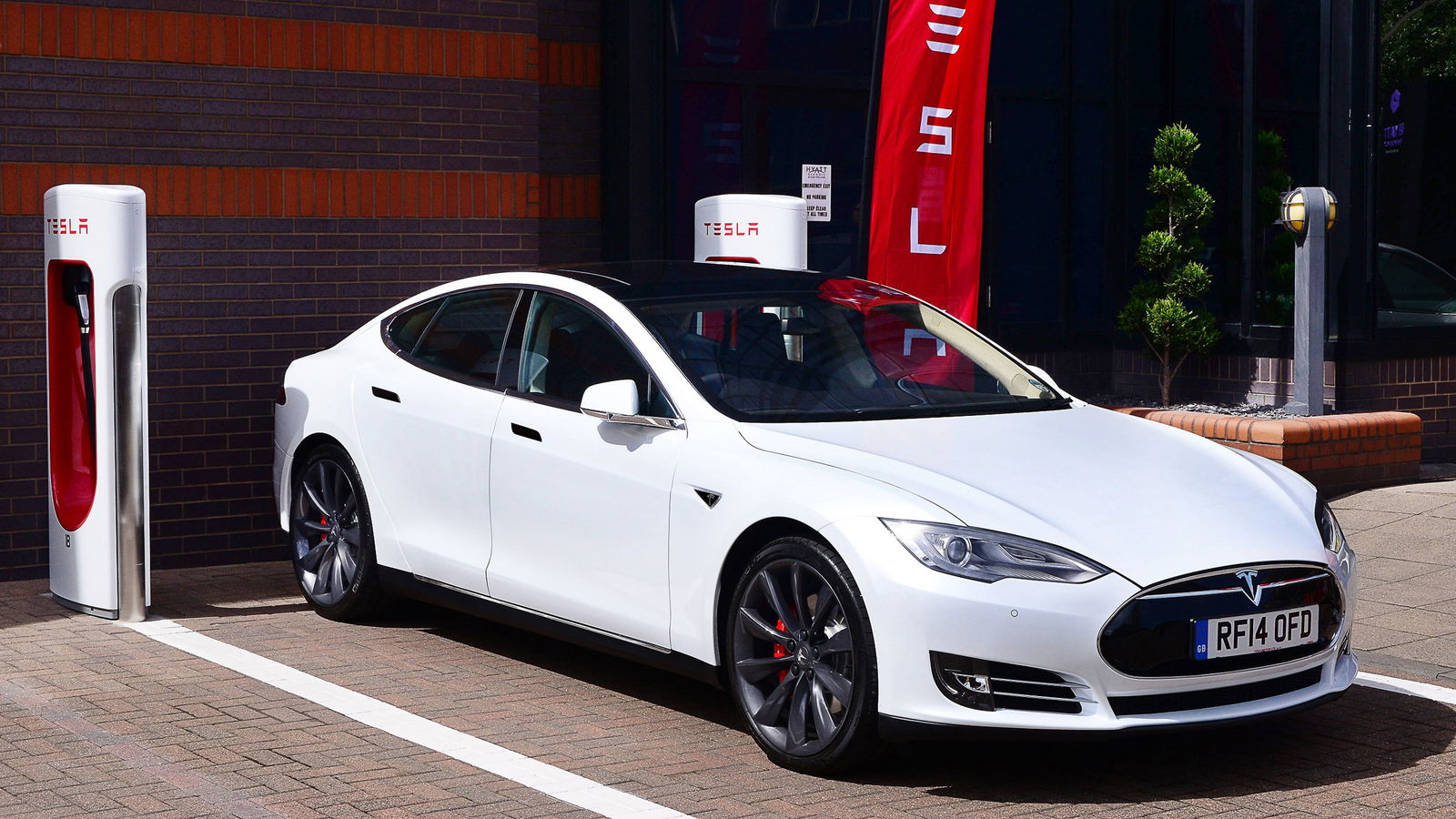 Tesla Owner Loses 80 Miles Of Range Over-The-Air And Gets A $4500 Bill