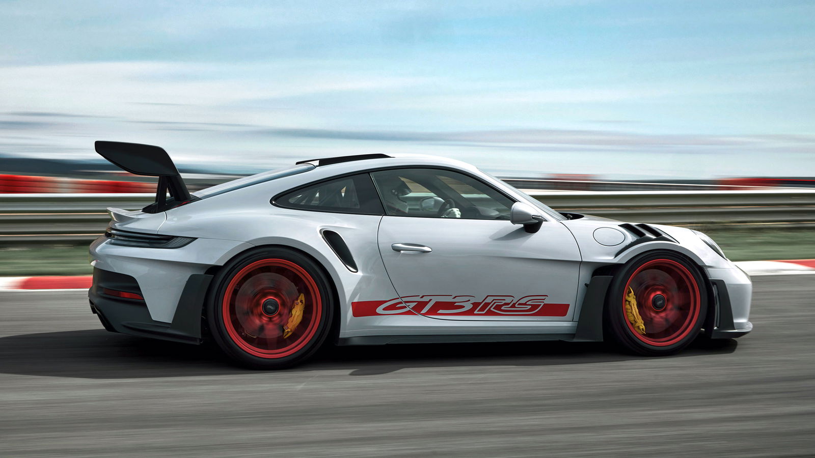 2022 Porsche 911 GT3 RS Lands With A Jaw-Dropping Aero Kit