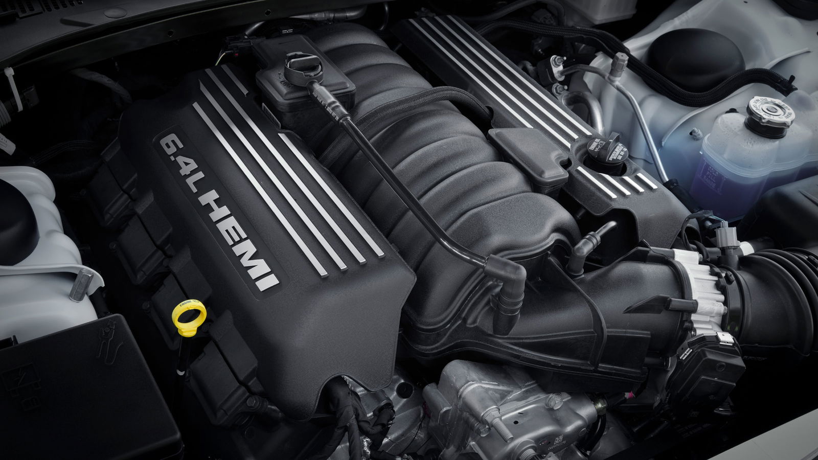 6.4-Litre Chrysler 300C SRT8 Is The Brand’s Last HEMI V8 Car