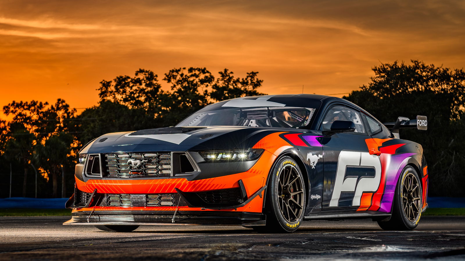 Ford Mustang GT4 Debuts As Customer-Racing Pony