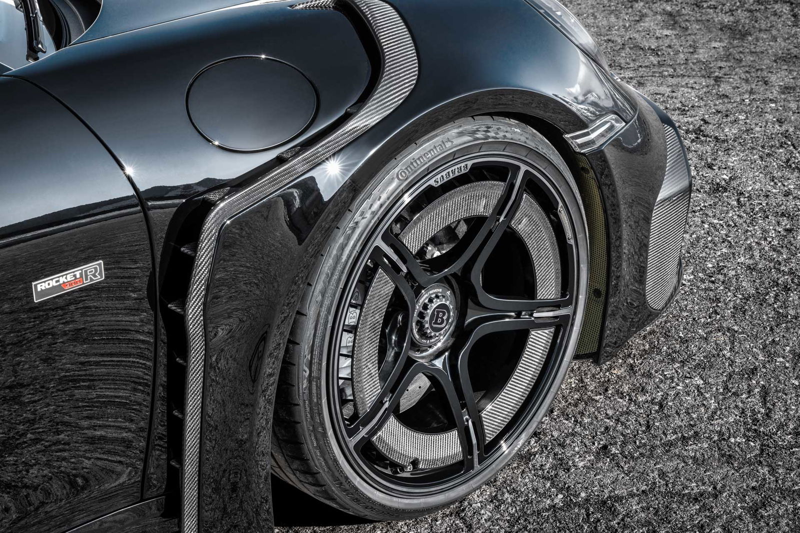 The Brabus 900 Rocket R Is A 1000Nm, Wide-Arched Porsche 911 Turbo S